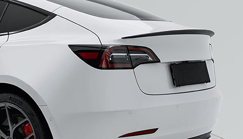 Sustainable Materials in Tesla Spoilers: Eco-Friendly Options for Your EV